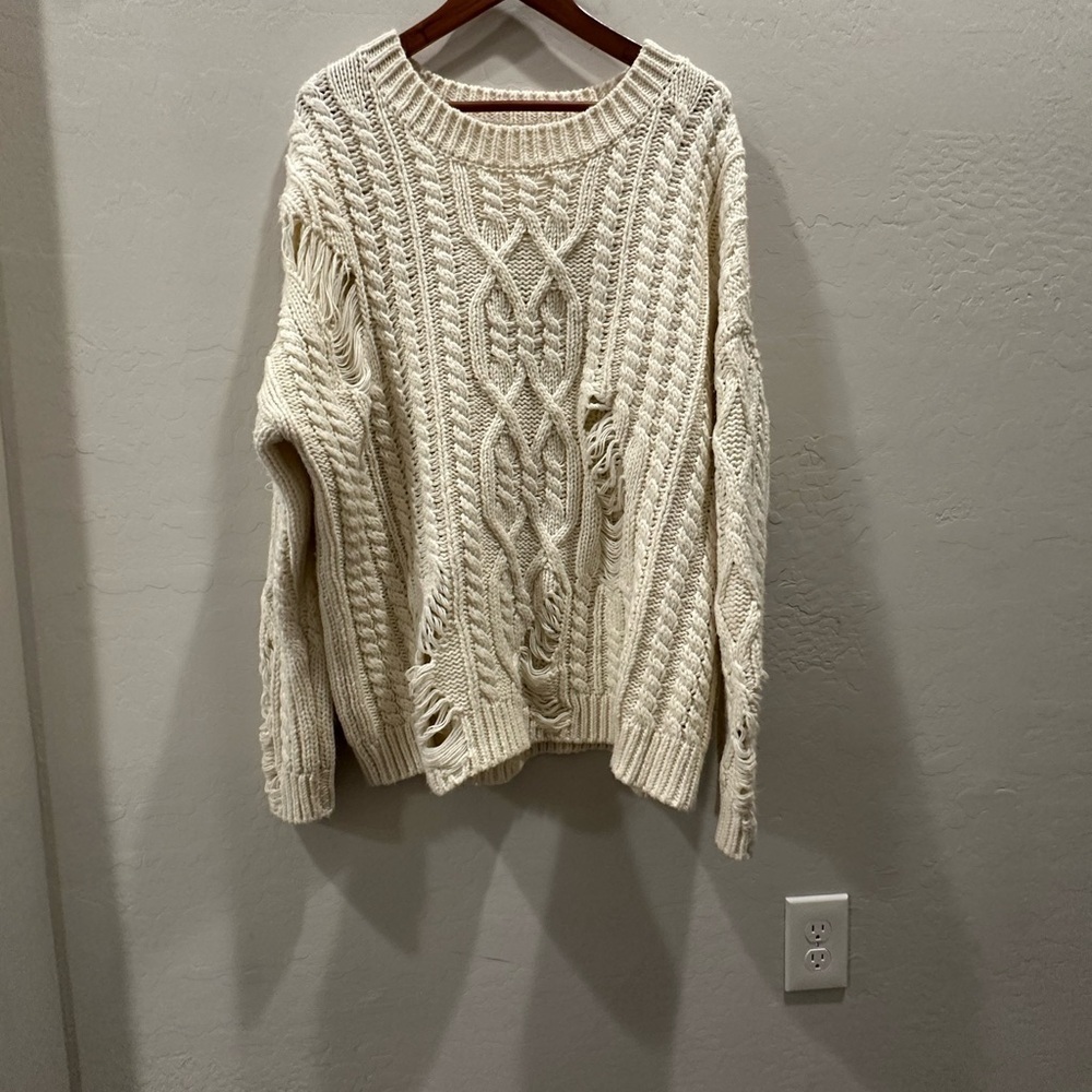 J.O.A. Sweater Distress Size M - Picture 2 of 5